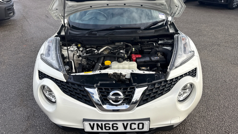 Nissan Juke 1.5 dCi N-Connecta 5dr Diesel Hatchback